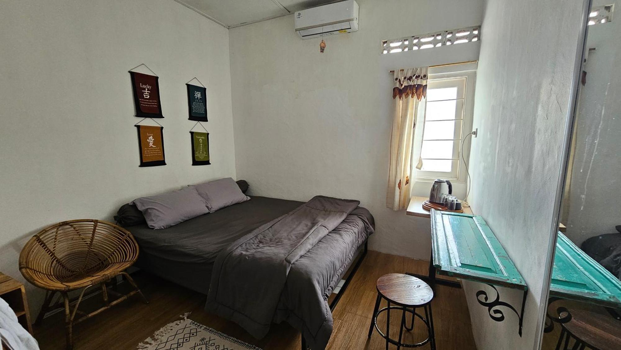 Oke Baik Hostel Джокьякарта Экстерьер фото